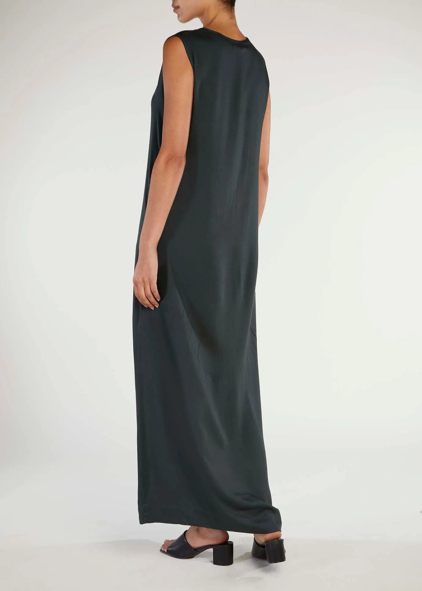 Full Slip Black Twill