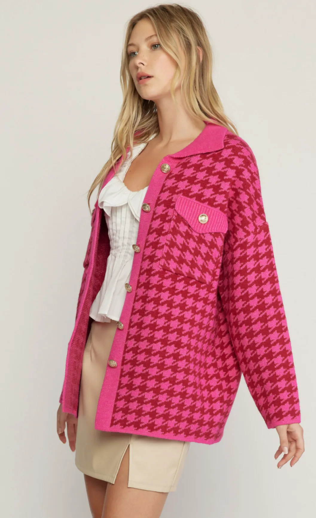 houndstooth collared button up sweater jacket - fuchsia