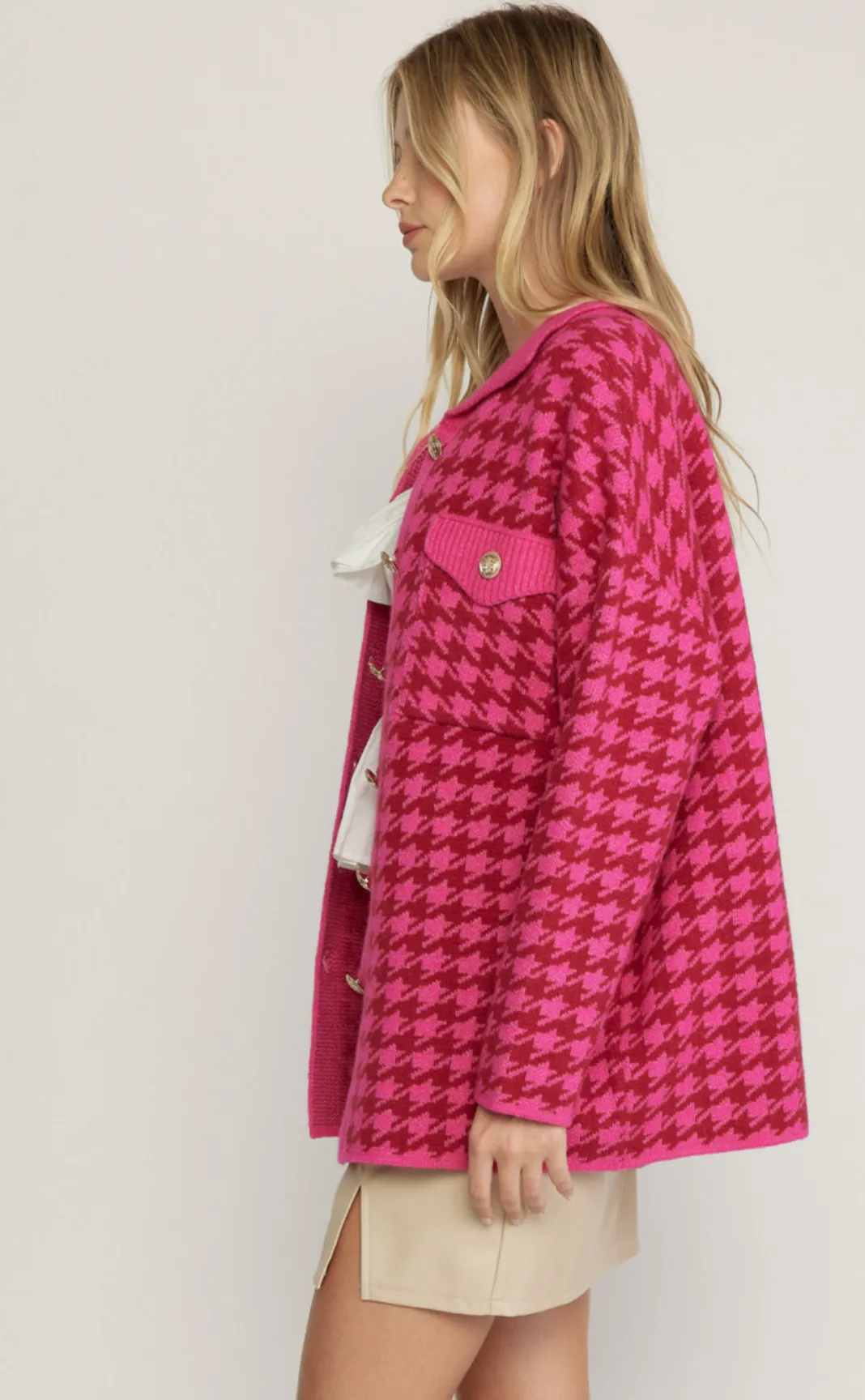 houndstooth collared button up sweater jacket - fuchsia