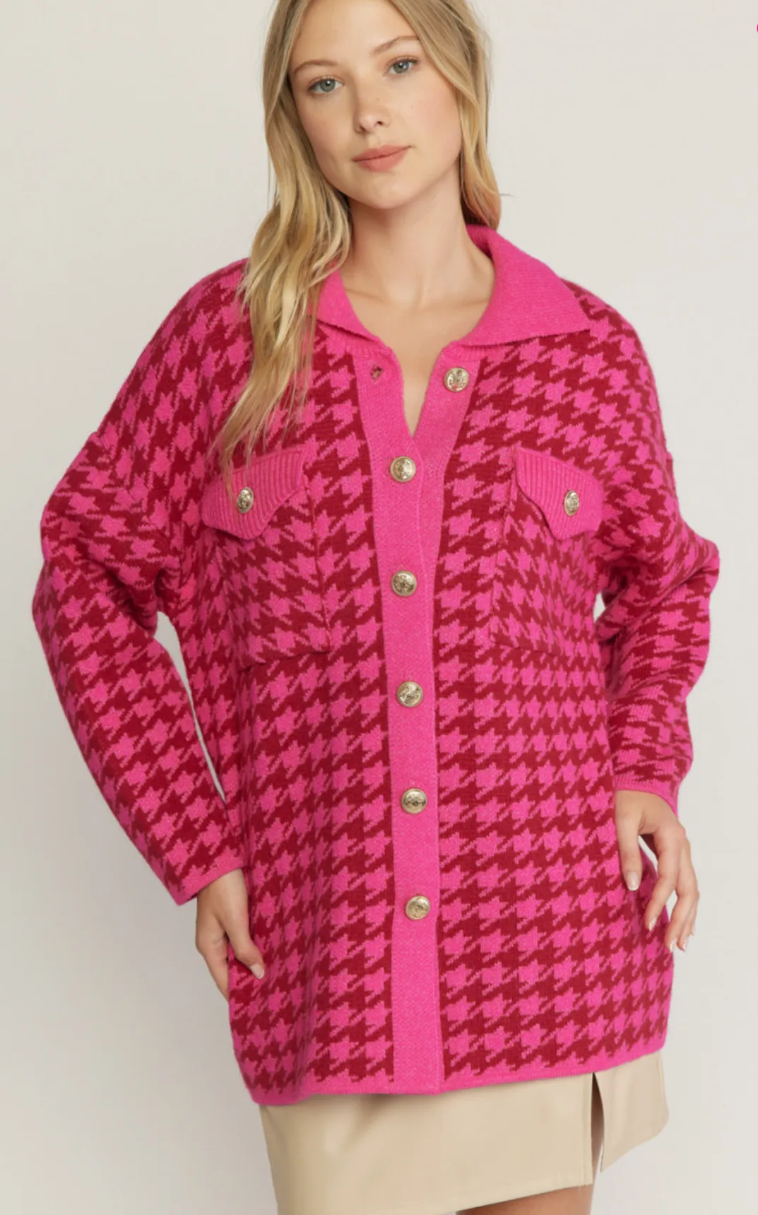 houndstooth collared button up sweater jacket - fuchsia