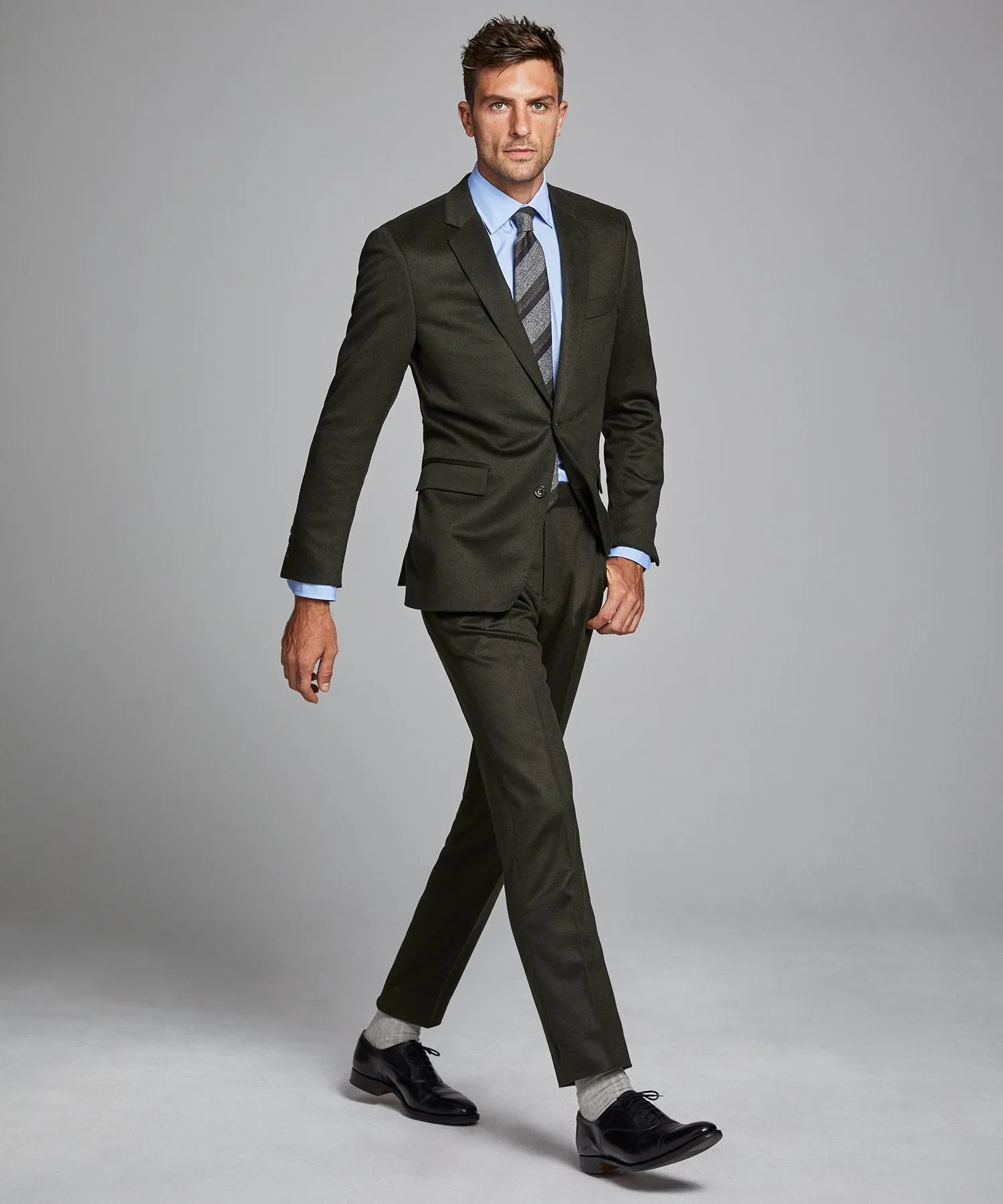 Italian Cashmere Sutton Suit in Olive