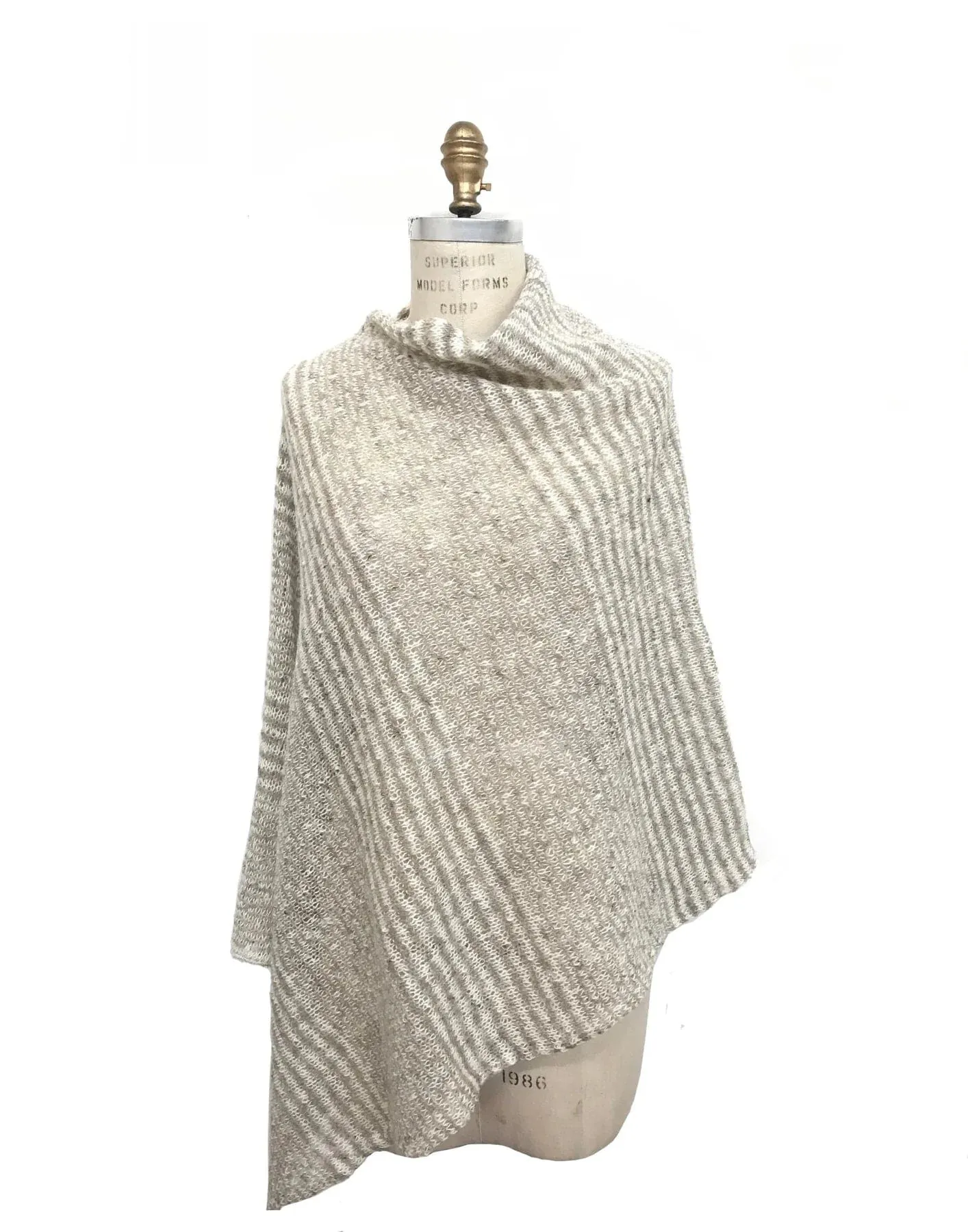 Light Wool Poncho - Grey and Black