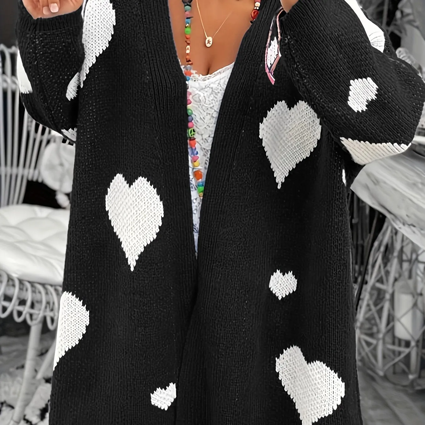 Stylish Heart Print Plus Size Cardigan with Medium Stretch