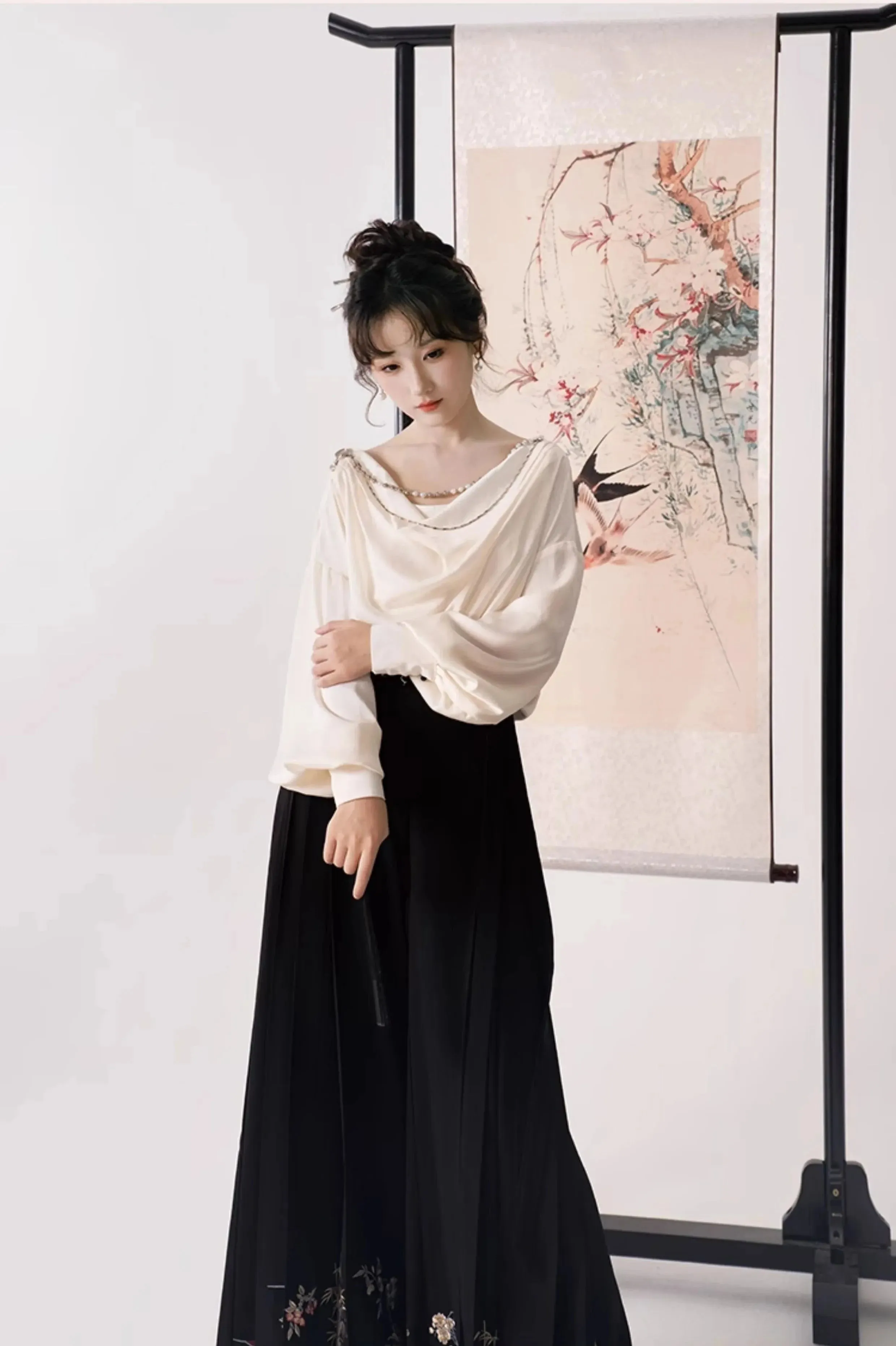 Yimeng Huayu 遗梦花语 A Flower's Language Modernized Ming Mamian Wide Legged Trousers & Drape Top Set